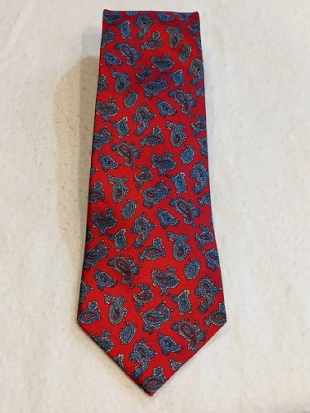 EGON Von Furstenburg Silk Tie Made in USA 43170 in Red and Blue Paisley Pattern